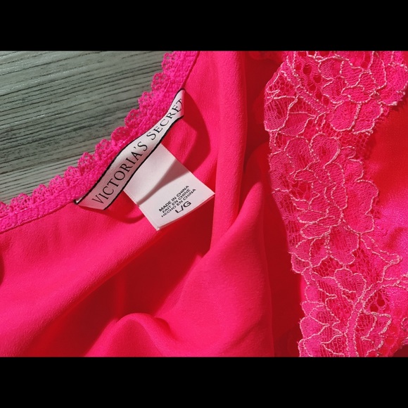 (SOLD) Hot pink vintage victoria secret gown - Picture 3 of 4
